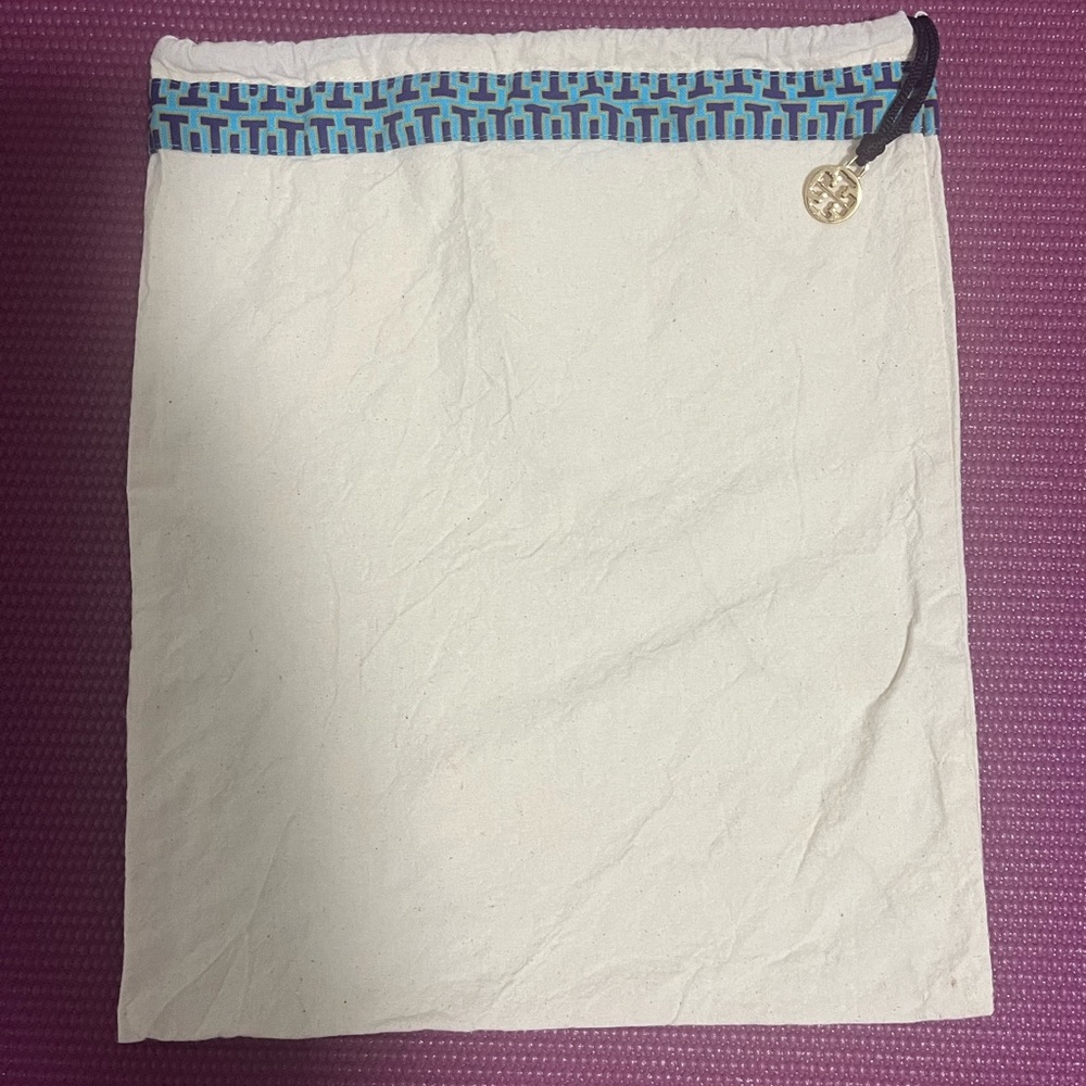 Tory burch dust  bag